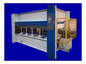 Горячий пресс однопролётный GH160T-10-1 стол 3100х1300